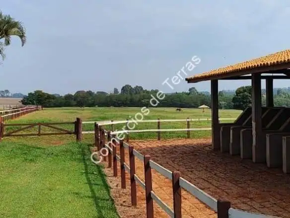 Fazenda à venda em Tatui SP com porteira fechada, 56 Alqueires de terras,