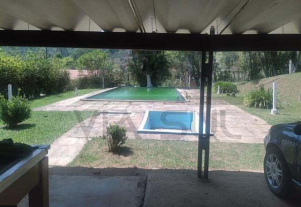Chácara aconchegante com lago para pesca e piscina em Juquitiba em meio a Mata Atlântica - Casa na Floresta