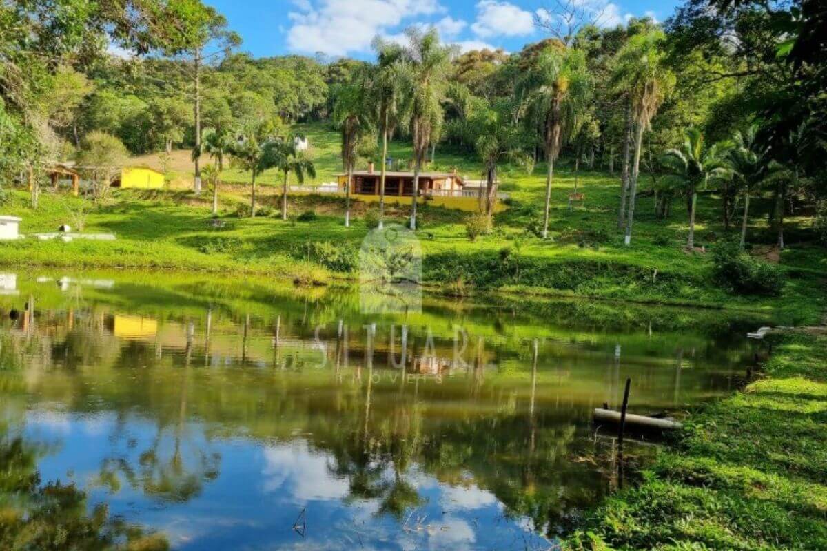 Sítio Uirapuru à venda em Juquitiba com lago para peixes