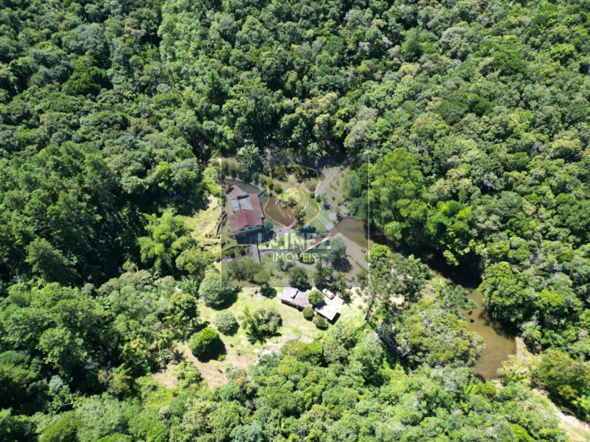 Refúgio Aquático em Juquitiba: Seu Lazer em Meio à Natureza